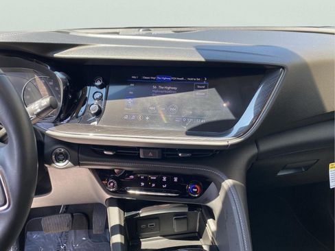 Certified 2023 Buick Envision Preferred FWD image 19