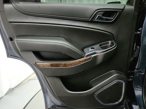 Used 2019 Chevrolet Tahoe LT image 36