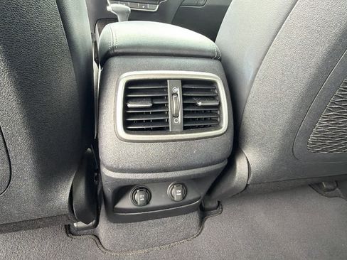 Used 2019 Kia Sorento EX FWD image 25
