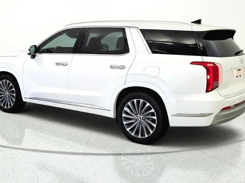 Used 2024 Hyundai Palisade Calligraphy AWD/4WD image 5