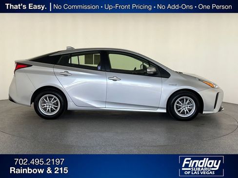 Used 2021 Toyota Prius LE image 8