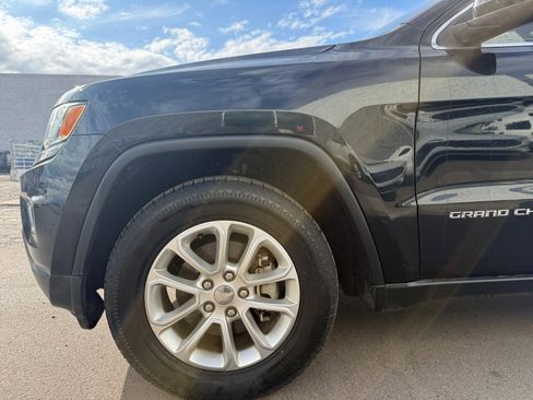 Used 2015 Jeep Grand Cherokee Laredo w/ Quick Order Package 23E image 10