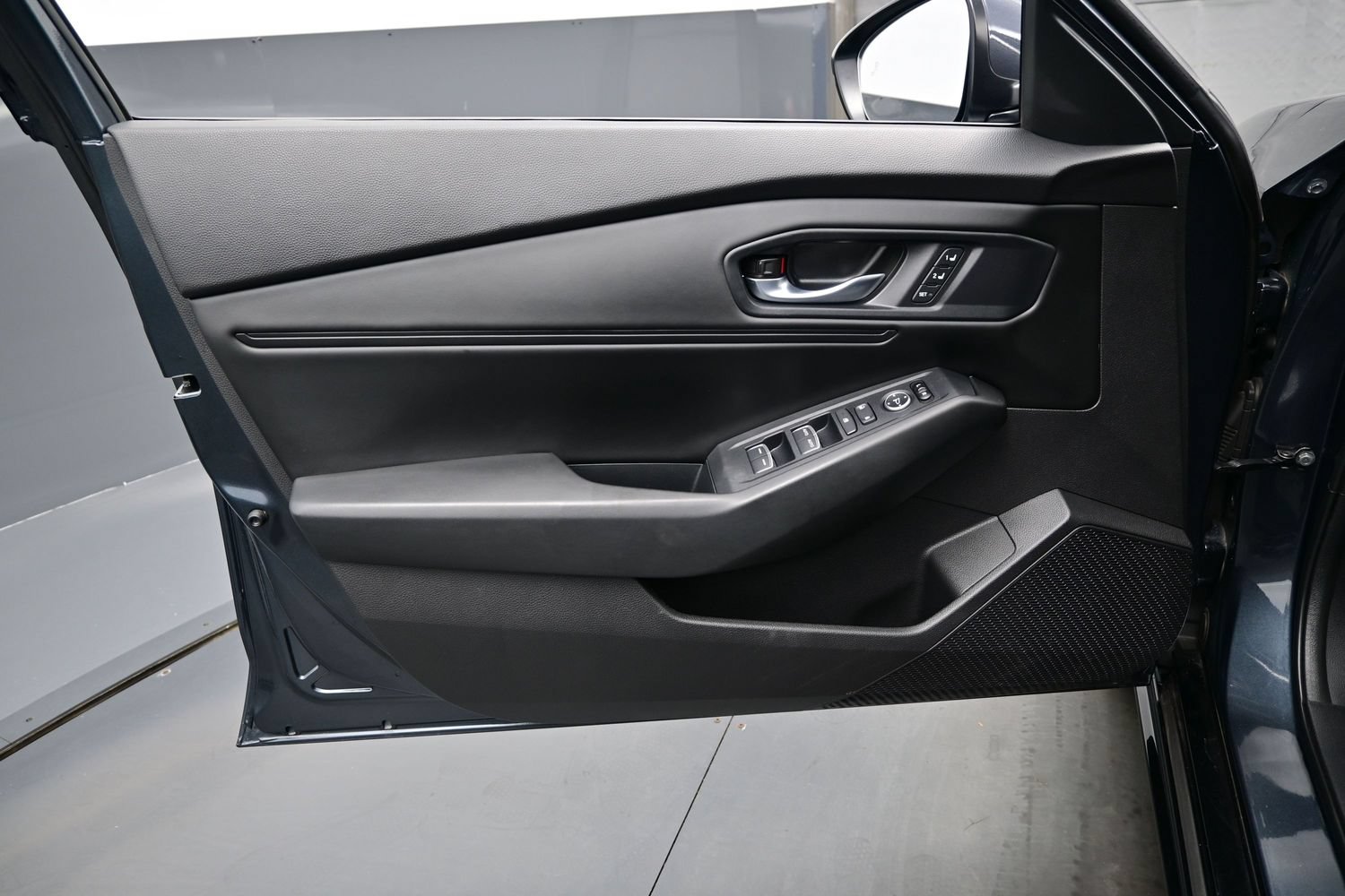 Used 2024 Honda Accord EX-L image 9