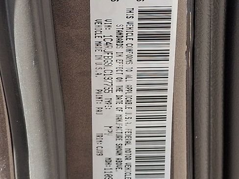 Used 2020 Jeep Grand Cherokee Limited w/ Premium Lighting Group image 27