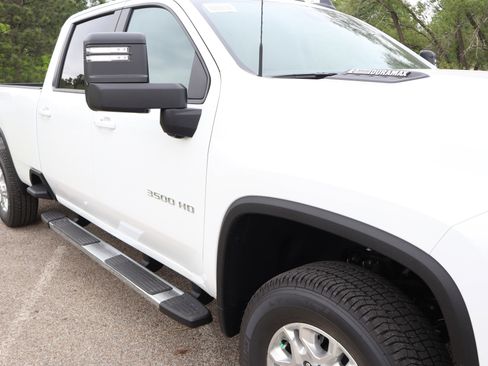 New 2026 Chevrolet Silverado 3500 LT w/ Safety Package AWD/4WD image 4