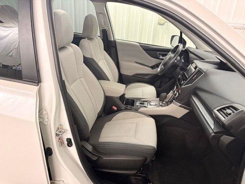 Used 2020 Subaru Forester Premium image 27