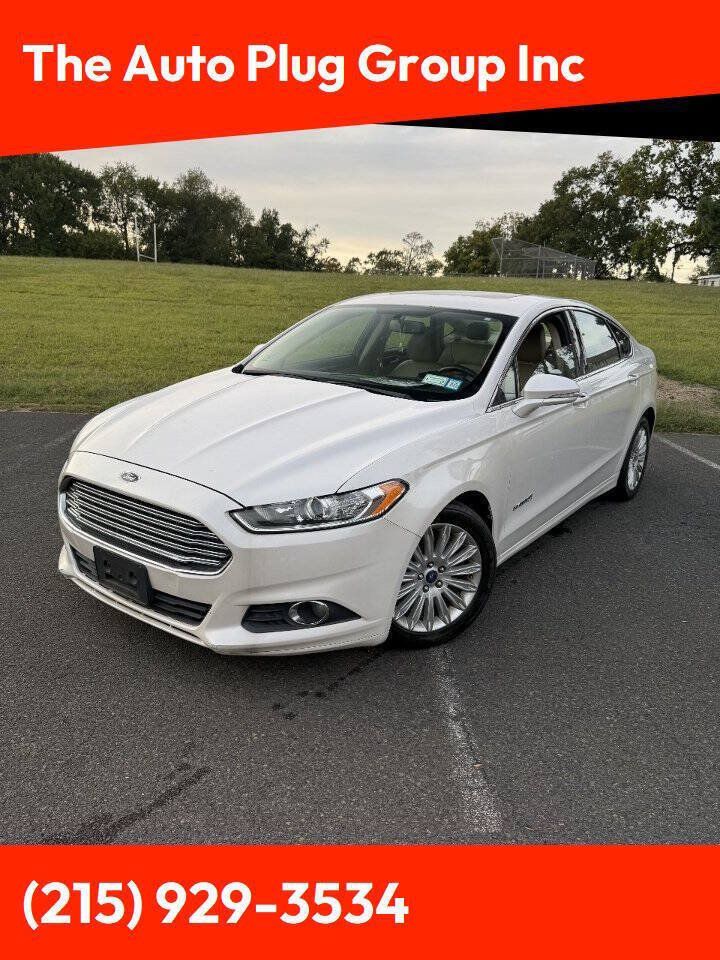 Used 2013 Ford Fusion SE FWD image 1