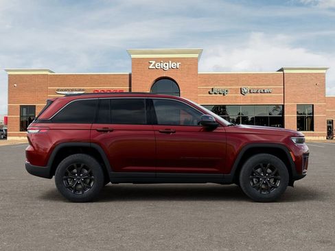 New 2026 Jeep Grand Cherokee Altitude AWD/4WD image 21