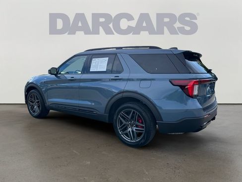 Used 2026 Ford Explorer ST-Line w/ ST-Line Street Pack AWD/4WD image 5