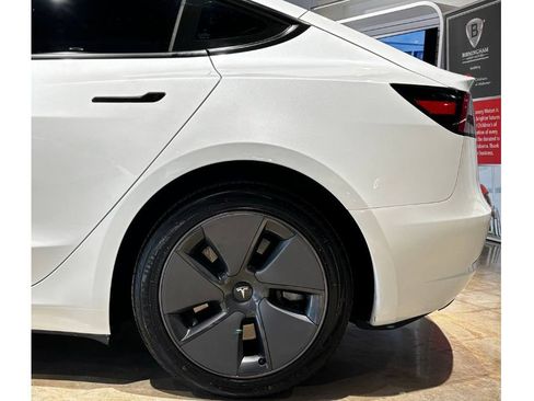 Used 2023 Tesla Model 3 Standard Range image 10