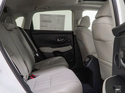New 2026 Honda HR-V EX-L image 36