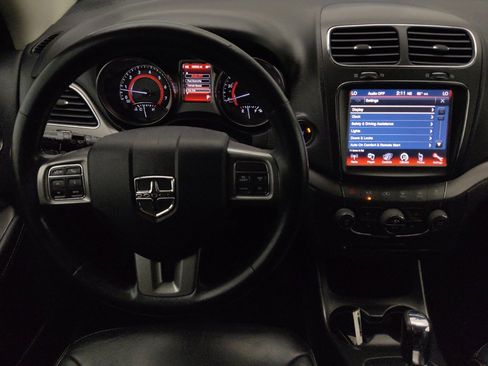 Used 2014 Dodge Journey Crossroad w/ Flexible Seating Group FWD image 22