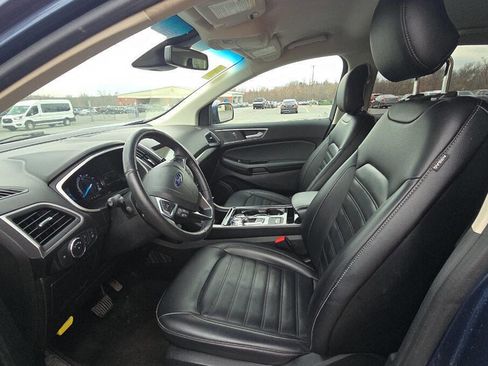 Used 2019 Ford Edge SEL w/ Equipment Group 201A AWD/4WD image 3