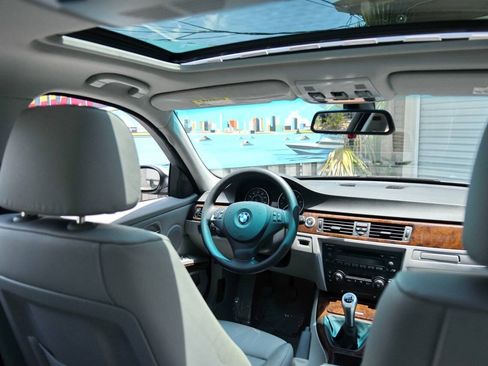 Used 2006 BMW 325i Sedan RWD image 40
