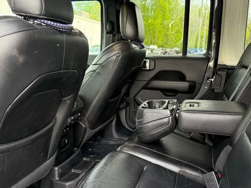 Used 2021 Jeep Wrangler Unlimited Sahara w/ Safety Group AWD/4WD image 15