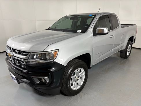 Used 2022 Chevrolet Colorado LT w/ Fleet Safety Package image 4