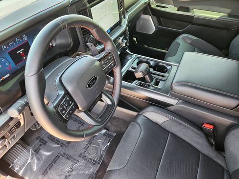 Used 2025 Ford F150 Raptor AWD/4WD image 13