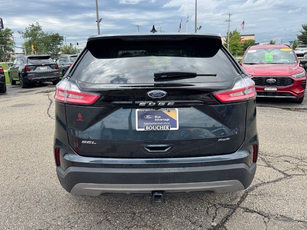 Certified 2024 Ford Edge SEL w/ Convenience Package AWD/4WD image 4