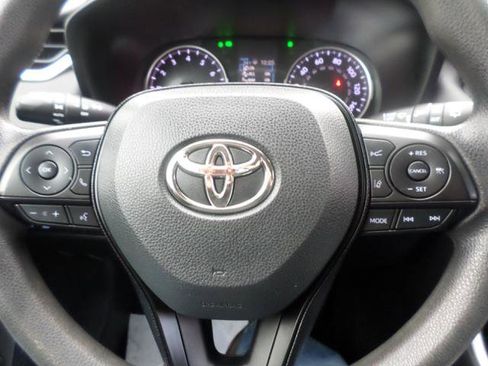 Used 2019 Toyota RAV4 XLE image 34