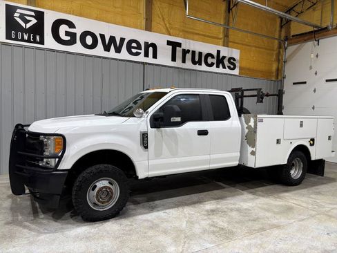 Used 2017 Ford F350 XL w/ Power Equipment Group image 4