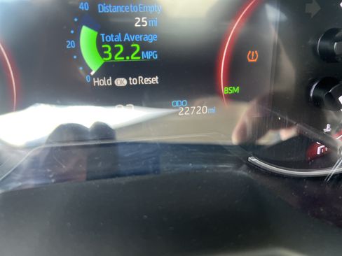 Used 2024 Toyota RAV4 XLE w/ Convenience Package FWD image 20