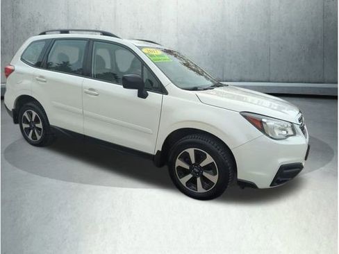 Used 2017 Subaru Forester 2.5i w/ Alloy Wheel Package image 8