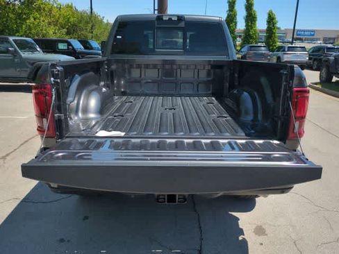 New 2026 RAM 2500 Laramie AWD/4WD image 36
