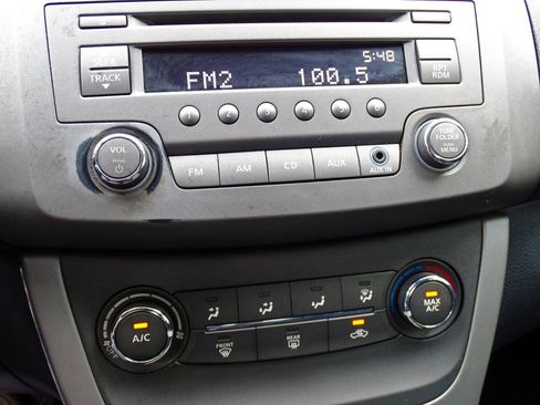 Used 2014 Nissan Sentra S FWD image 26