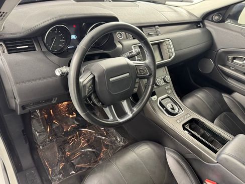 Used 2019 Land Rover Range Rover Evoque SE AWD/4WD image 14