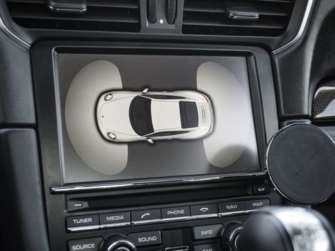 Used 2014 Porsche 911 Turbo S image 28