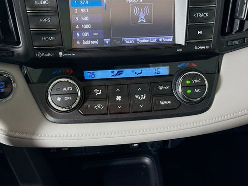 Certified 2018 Toyota RAV4 XLE image 17