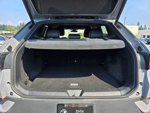 Used 2022 Volkswagen ID.4 Pro S w/ Gradient Package AWD/4WD image 14