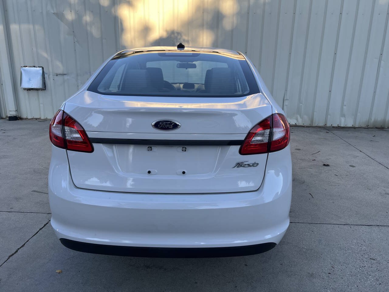 Used 2012 Ford Fiesta S FWD image 4
