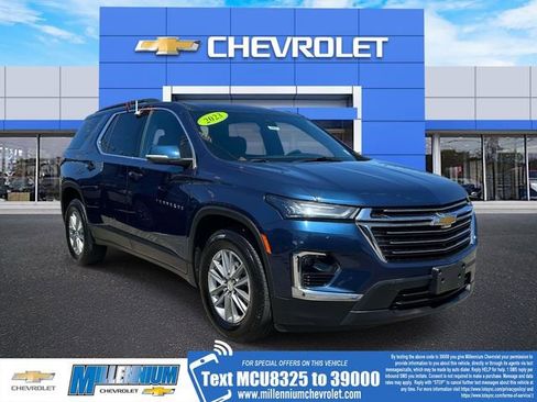 Certified 2023 Chevrolet Traverse LT w/ Rear Camera Mirror Package AWD/4WD image 1