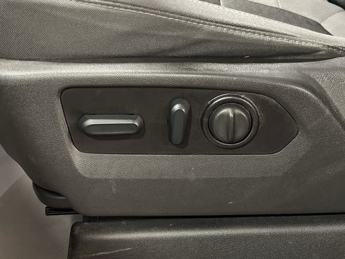 Used 2022 GMC Sierra 2500 SLE w/ SLE Convenience Package image 12