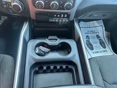 Used 2023 RAM 1500 Big Horn AWD/4WD image 18