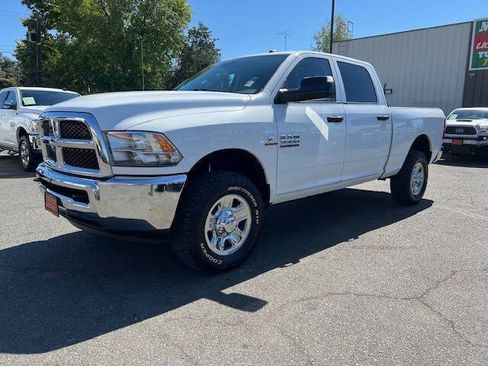 Used 2014 RAM 3500 Tradesman w/ Chrome Appearance Group AWD/4WD image 3