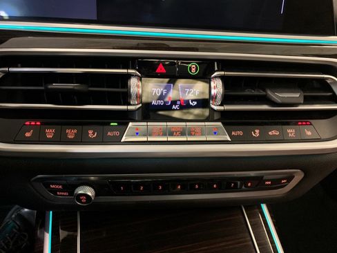 Used 2021 BMW X7 xDrive40i w/ M Sport Package image 45