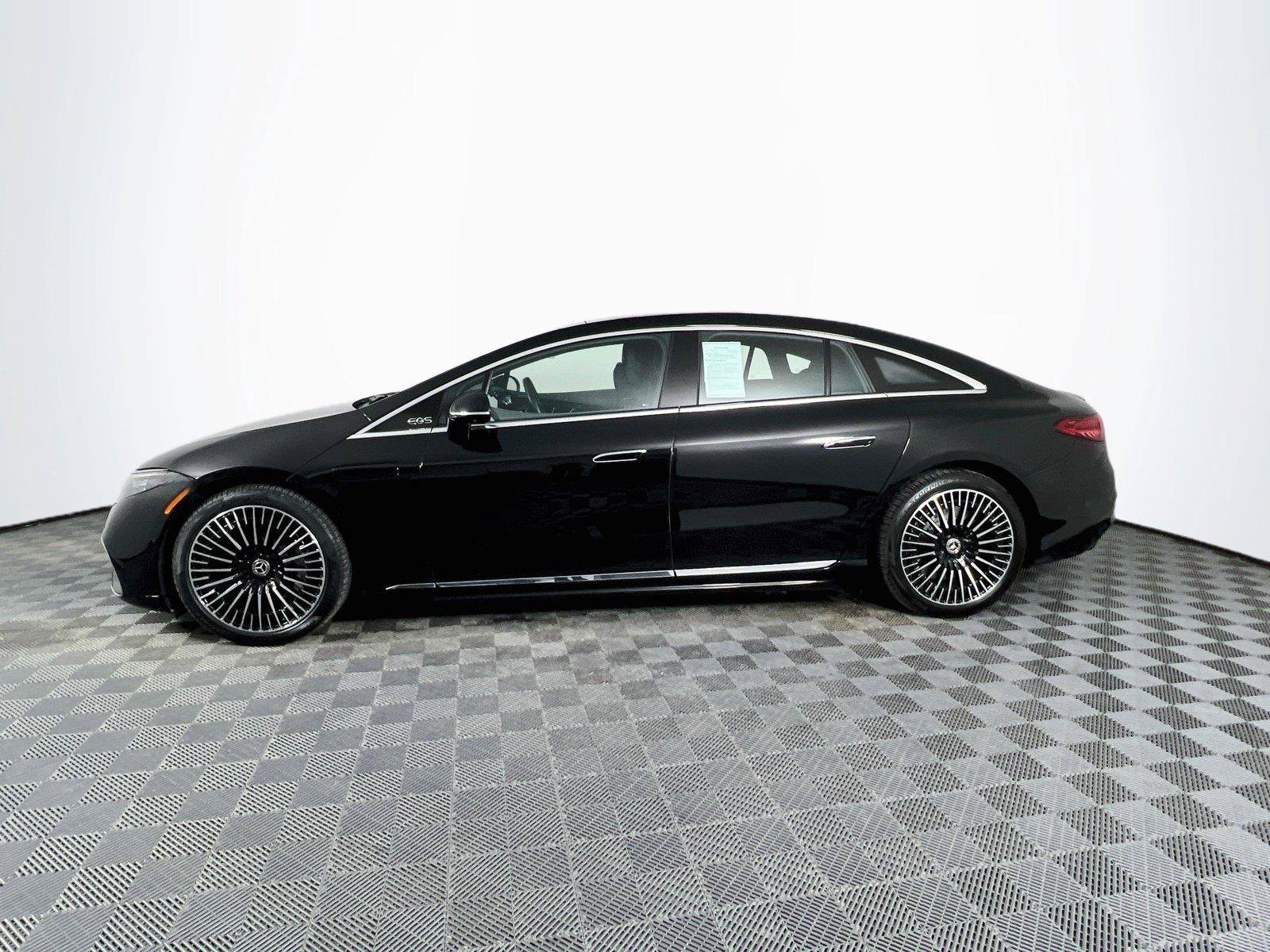 Certified 2023 Mercedes-Benz EQS 580 4MATIC Sedan image 3