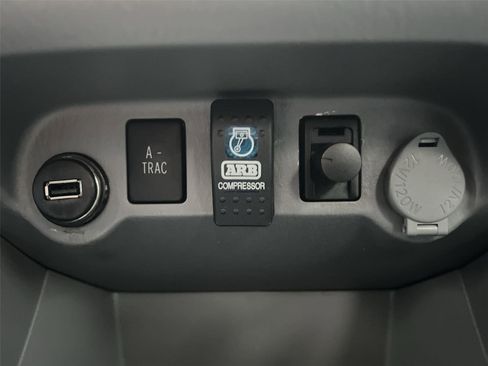 Used 2009 Toyota Tacoma 4x4 Double Cab image 28