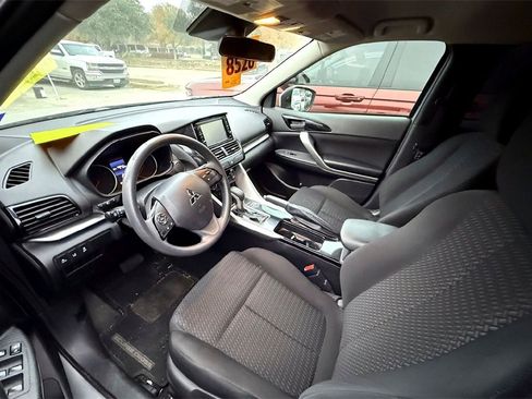 Used 2022 Mitsubishi Eclipse Cross ES image 10