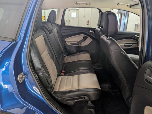 Used 2019 Ford Escape SEL w/ SEL Sport Appearance Package AWD/4WD image 19