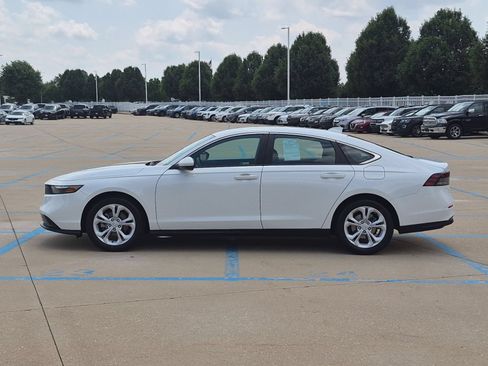 Used 2024 Honda Accord LX image 10