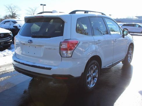 Used 2018 Subaru Forester 2.5i Touring image 3