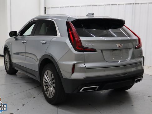 Used 2025 Cadillac XT4 Premium Luxury FWD image 5