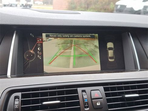 Used 2015 BMW 528i Sedan image 18