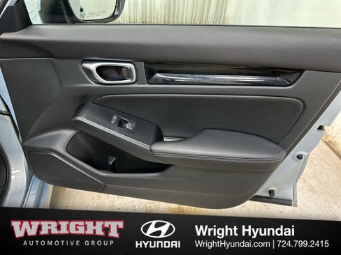 Used 2023 Honda Civic Touring image 17