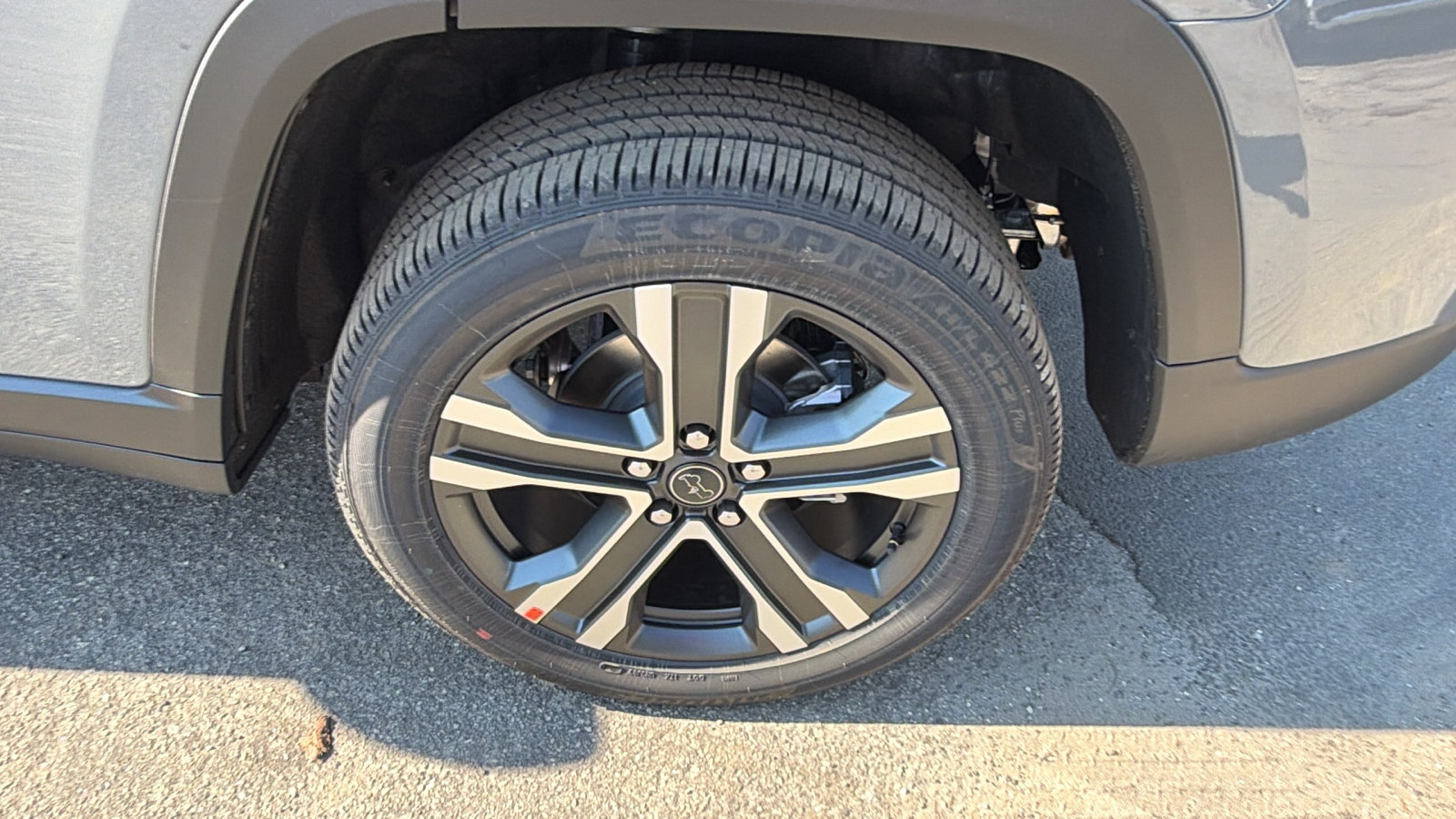 New 2027 Jeep Grand Cherokee Laredo X AWD/4WD image 12