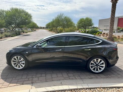 Used 2020 Tesla Model 3 Standard Range Plus RWD image 5