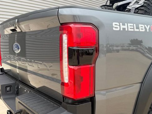 Used 2023 Ford F250 Lariat w/ Lariat Ultimate Package AWD/4WD image 11